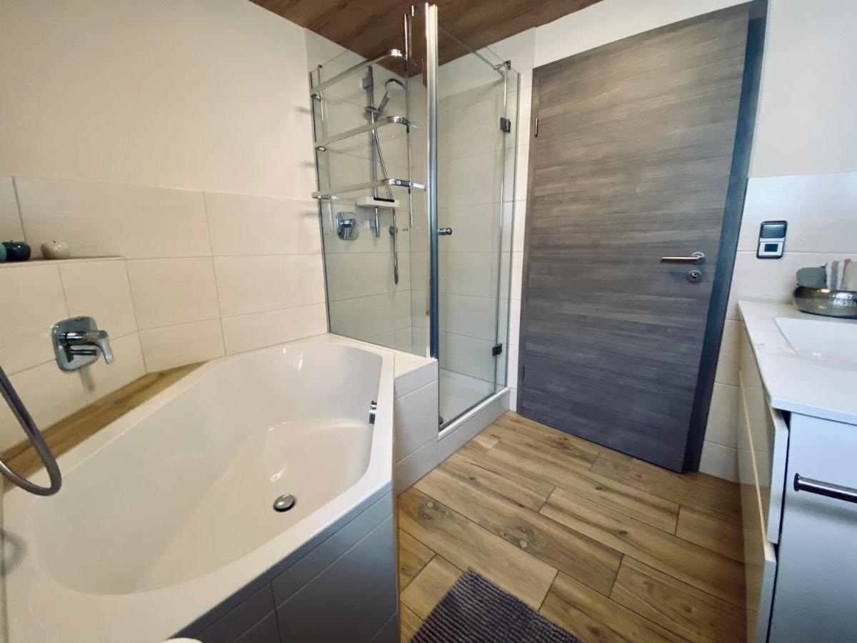 Ferienwohnung An Der Romantischen Salzachschleife Naehe Salzburg Laufen Bagian luar foto