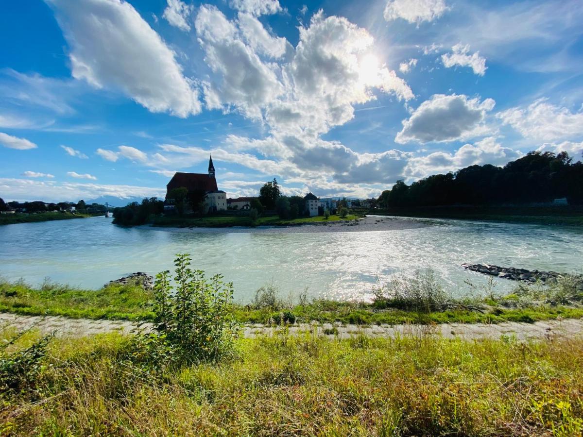 Ferienwohnung An Der Romantischen Salzachschleife Naehe Salzburg Laufen Bagian luar foto